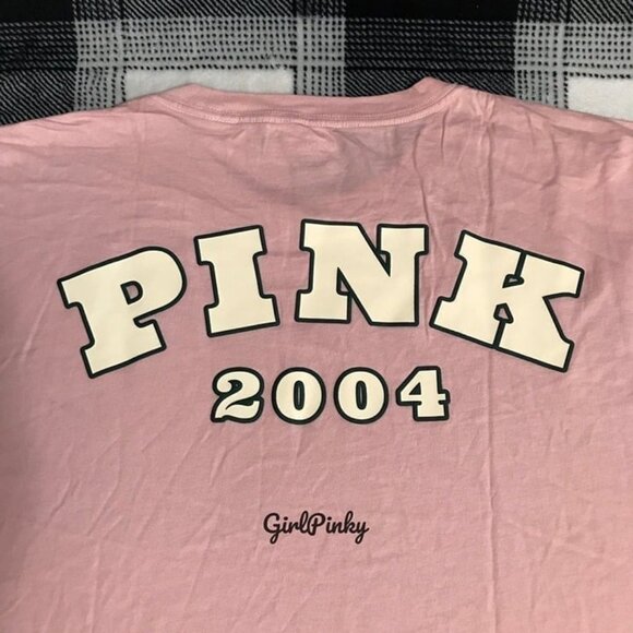 VS PINK LIMITED EDITION PINK FRIDAY TEE & SHORT OUTFIT IN CHALK ROSE - Picture 3 of 6